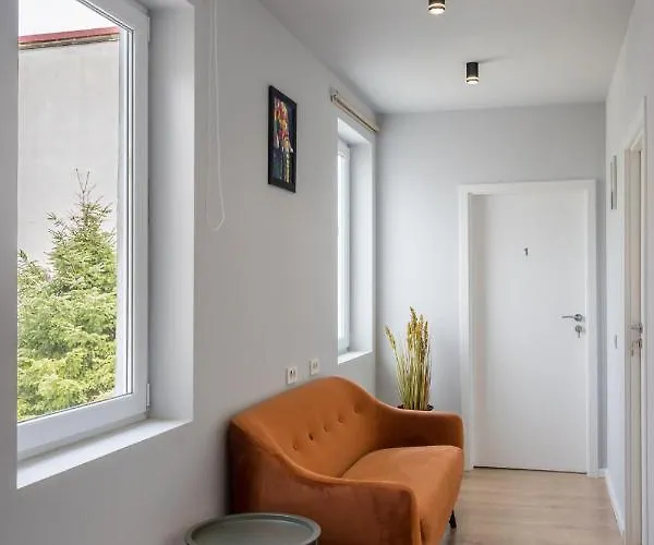 Cute In * Bukurešť